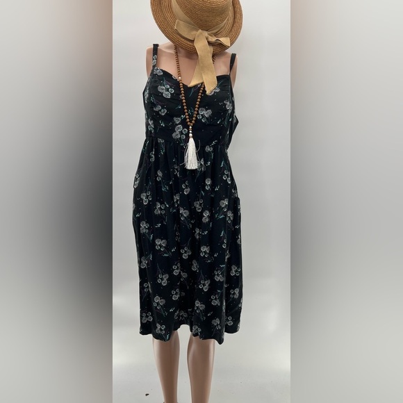 Torrid Floral Black Midi Dress - Size 0 (Pre-Loved, Excellent Condition) - Picture 1 of 9